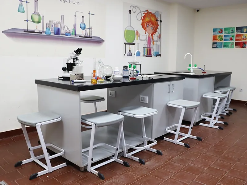 Science lab at Aspire